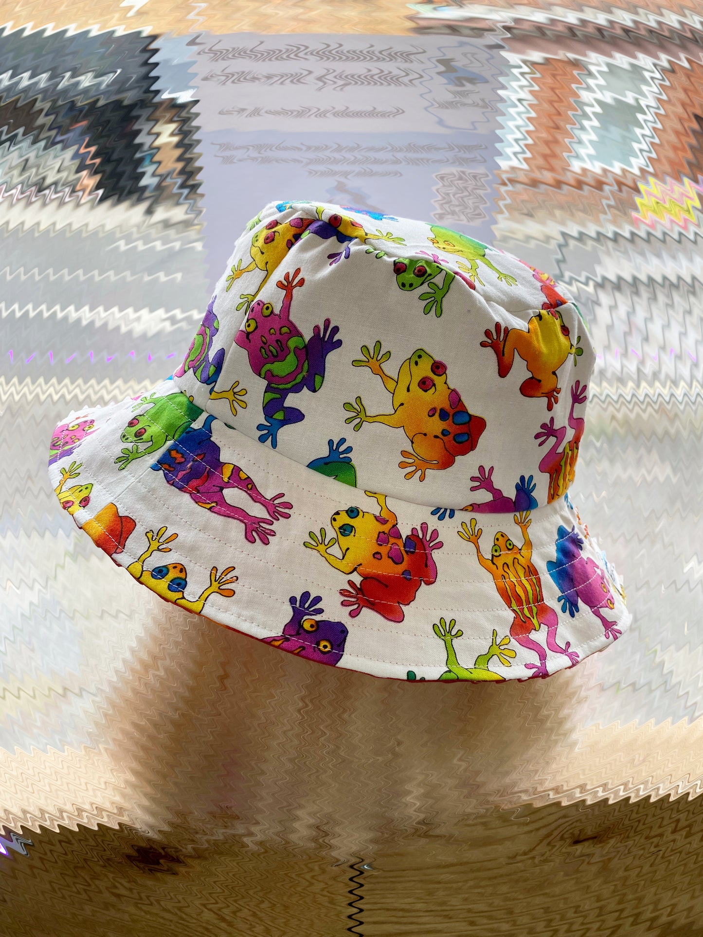 Frog Reversible Bucket Hat Small