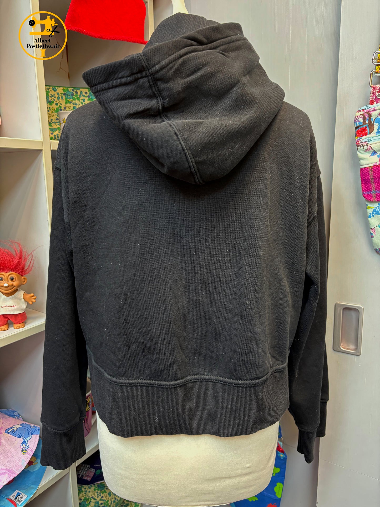 Looney Tunes Hoodie Size Medium