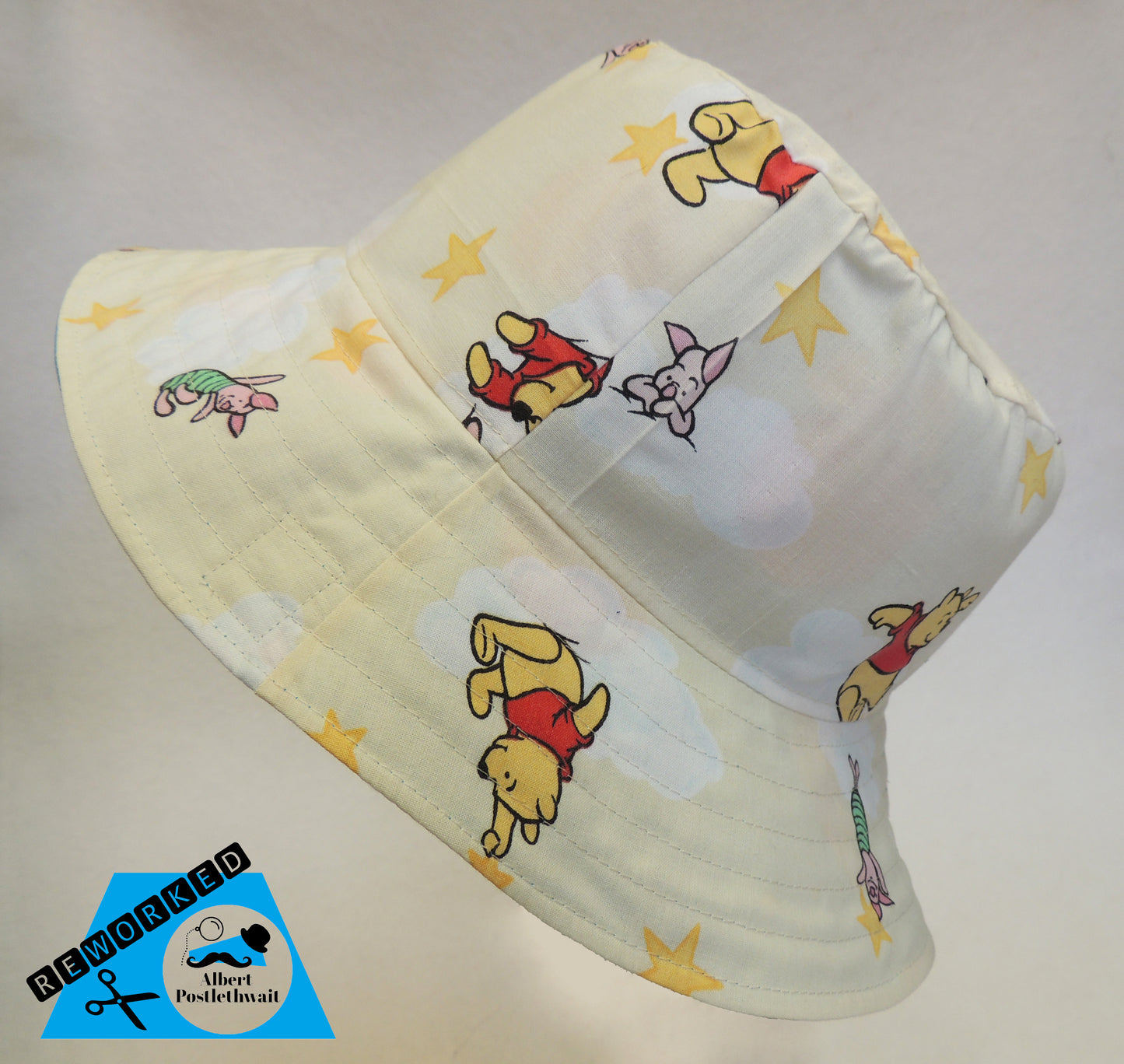 Winnie the pooh Bucket Hat Large