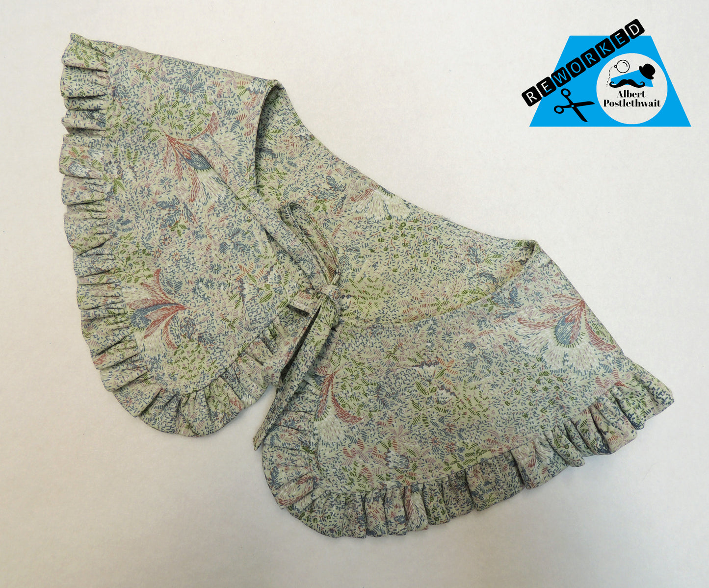 Wild Garden Frill Collar