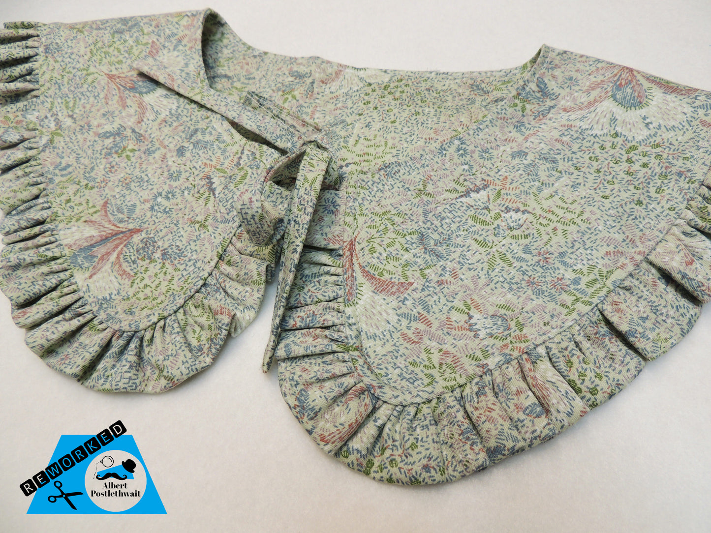 Wild Garden Frill Collar
