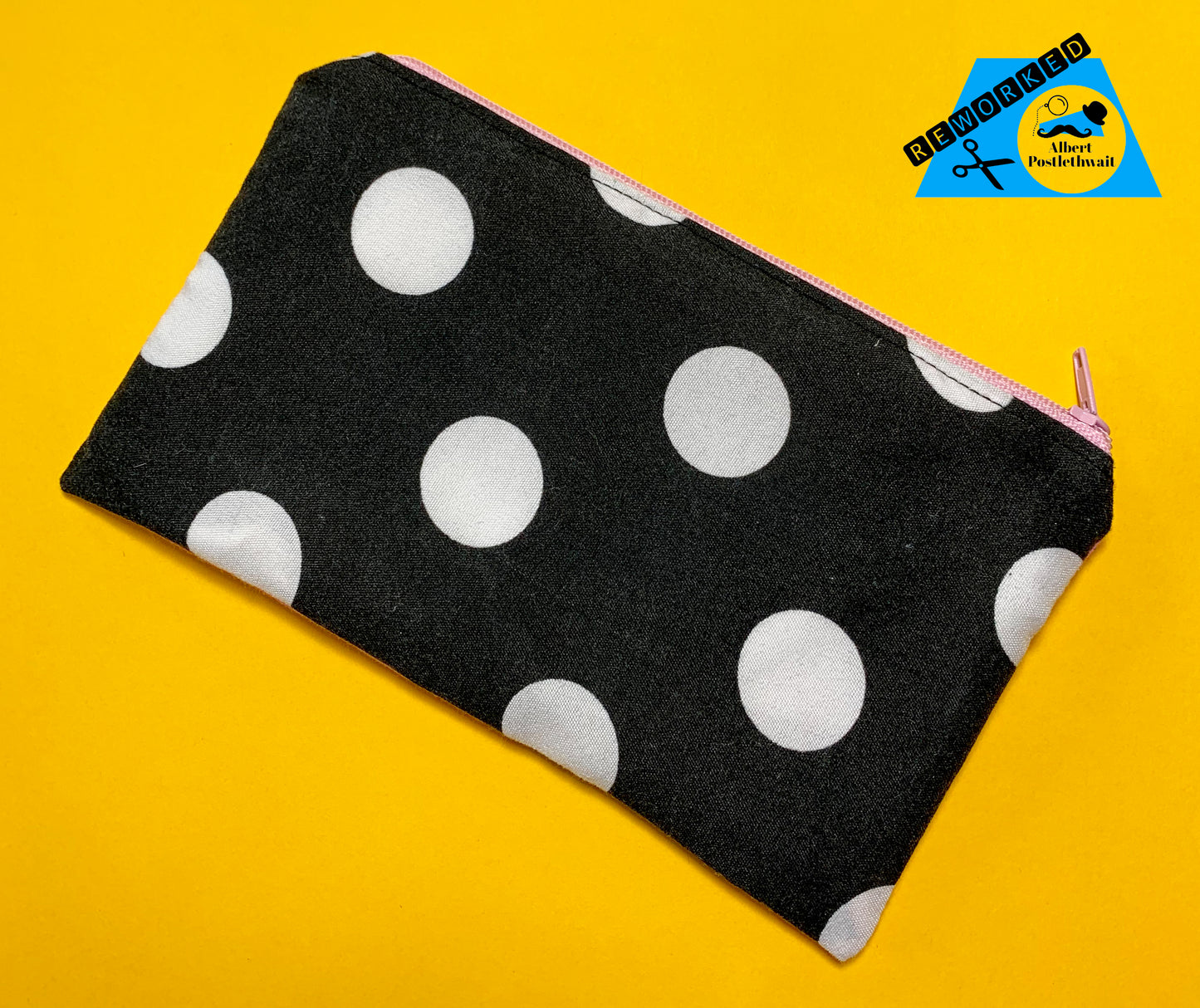 Hello Kitty Zip Pouch