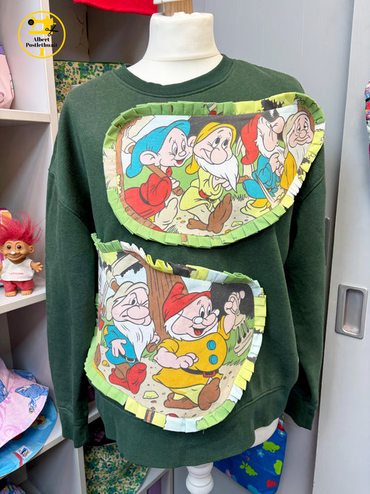 7 Dwarfs Sweatshirt Size Large 14-16