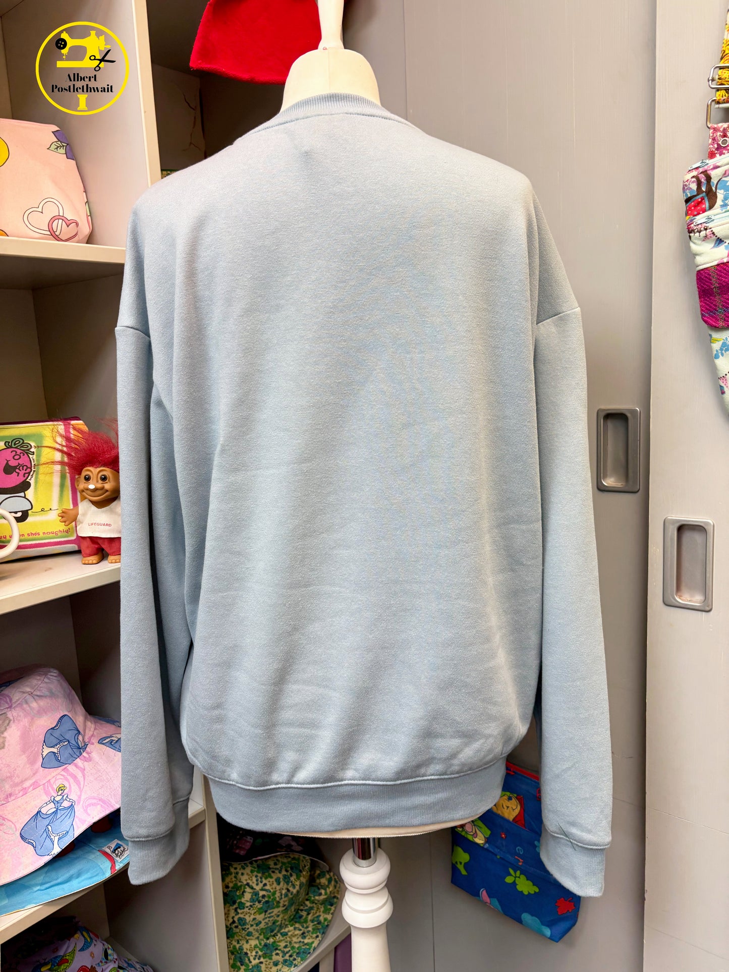 101 Dalmatians Sweatshirt Size Small