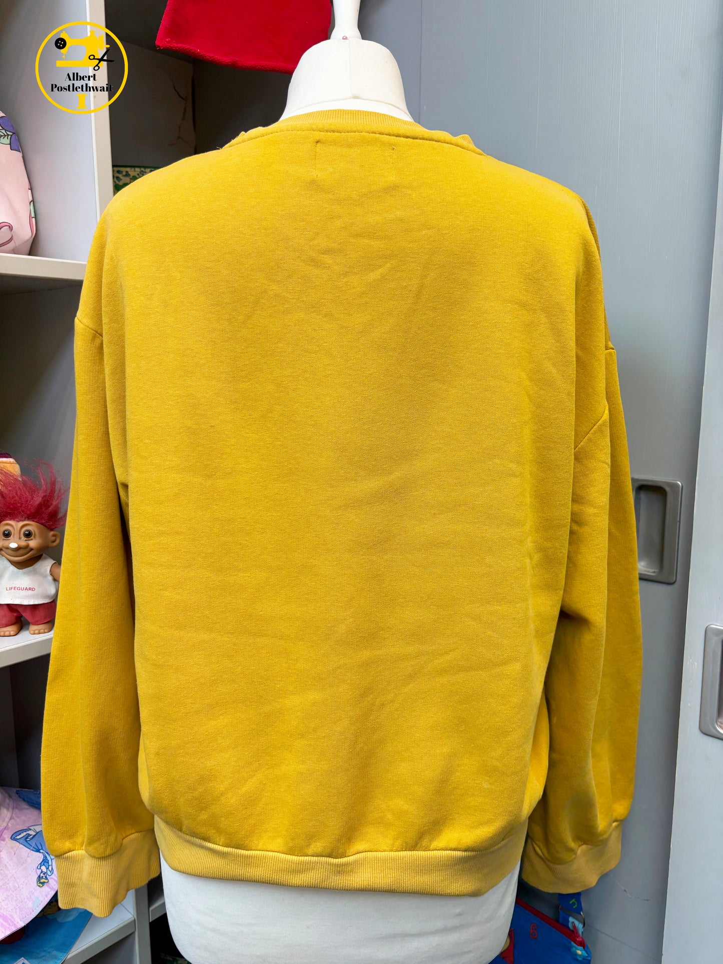 Mickey Air Mobile Sweatshirt Size Medium