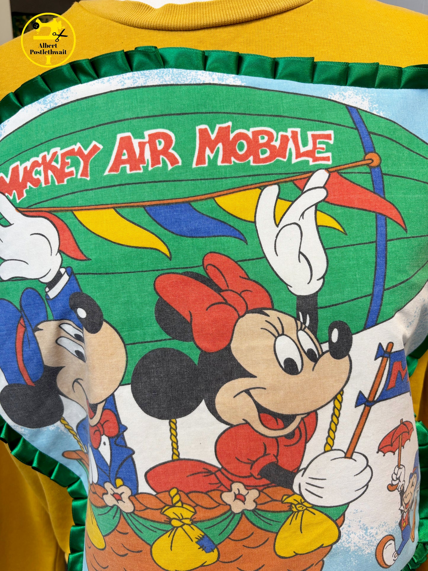 Mickey Air Mobile Sweatshirt Size Medium