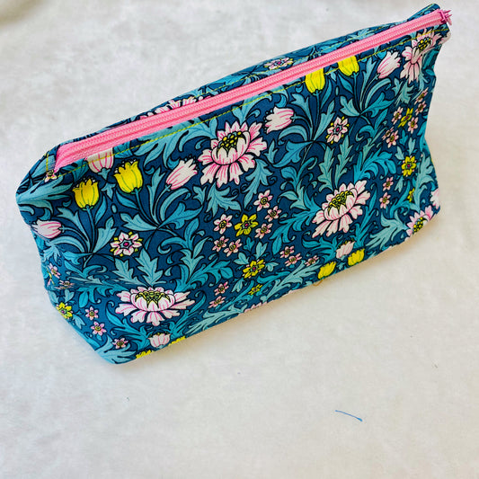 Pretty Floral Cosmetics Bag