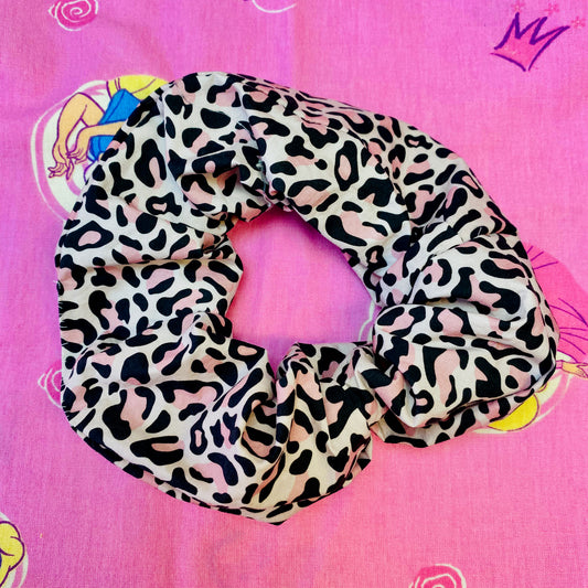 XL Leopard print Scrunchie