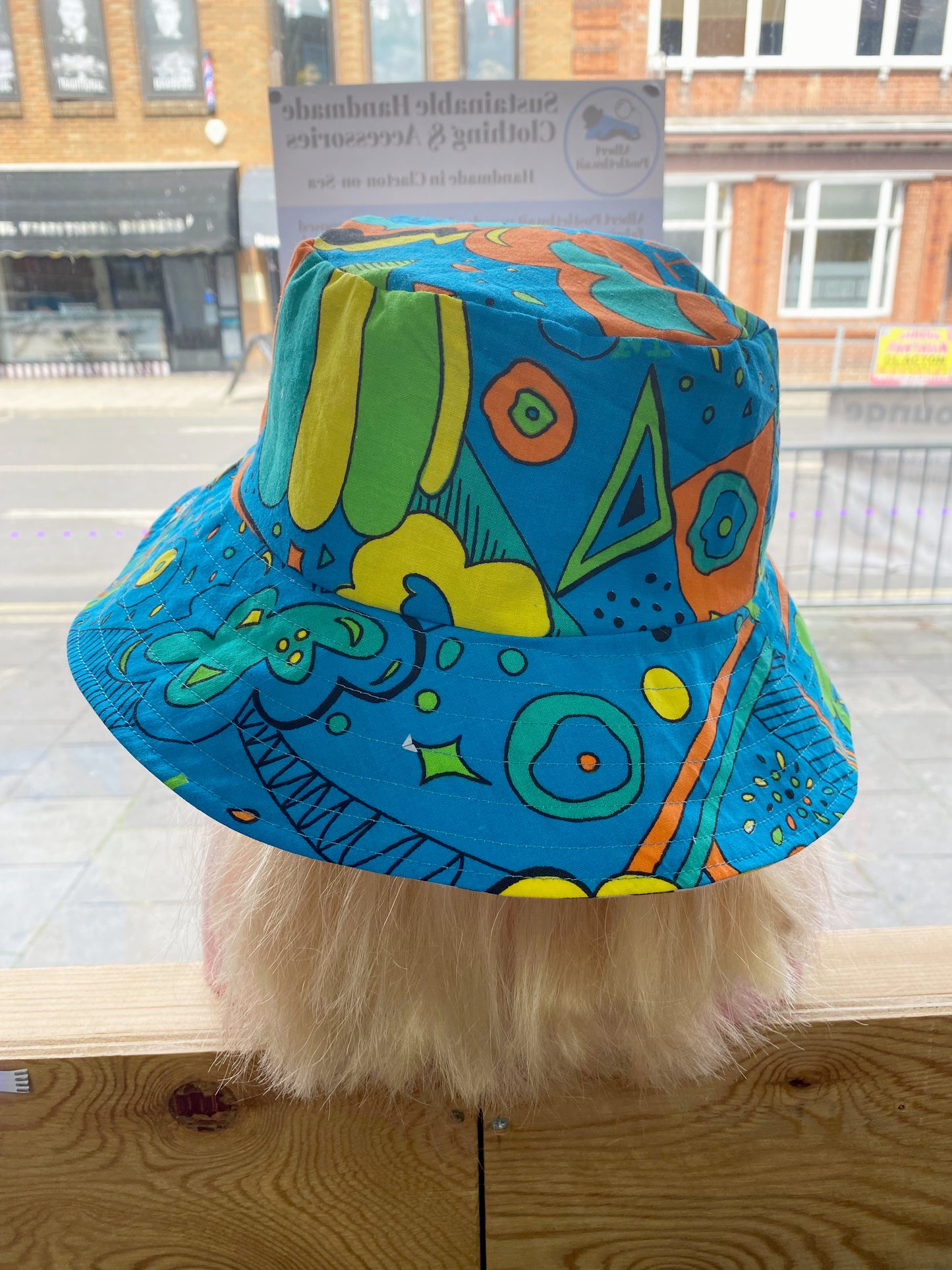 Colourful Reversible Bucket Hat Medium